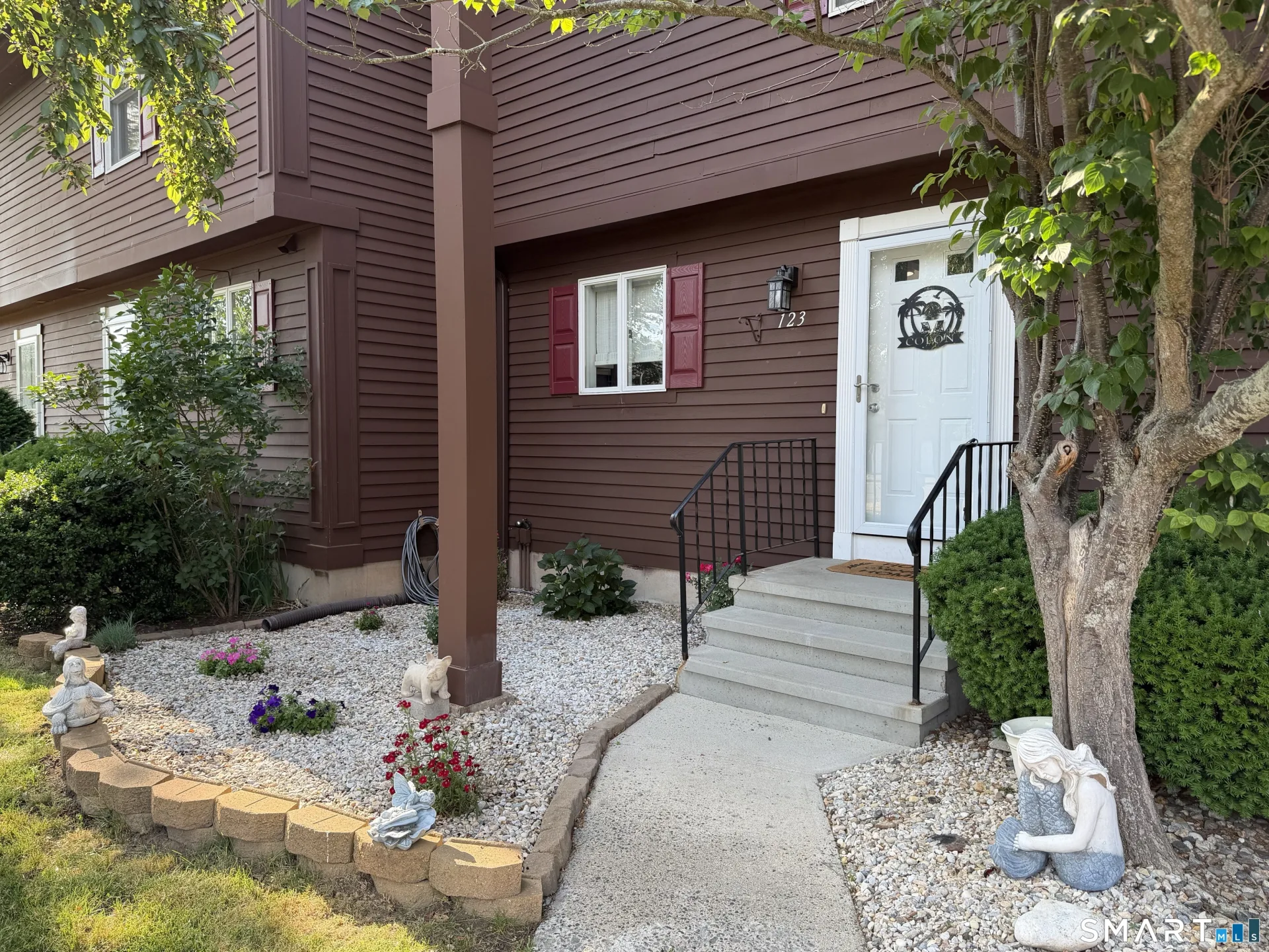 123 Candlewood Drive #123, Enfield, CT