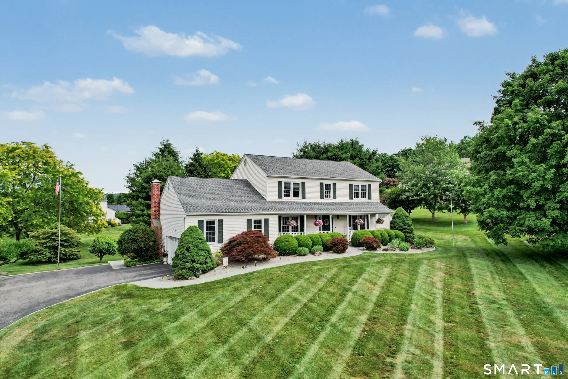 42 Country Farm Lane, New Milford, CT