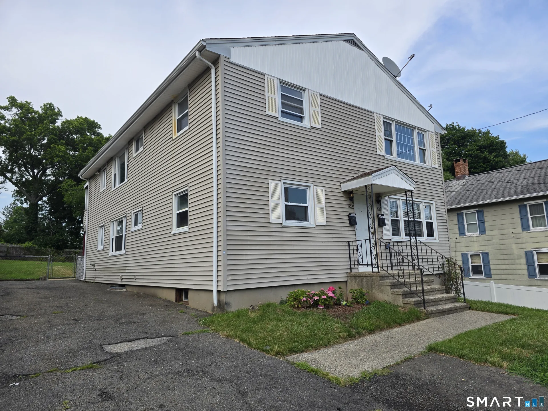 1526 West Broad Street, Stratford, CT