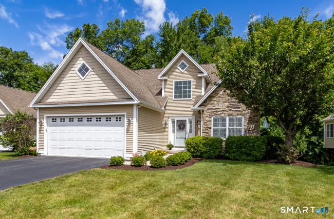 9 Streamside Lane #9