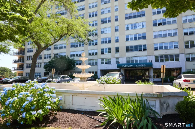 2625 Park Avenue #7S