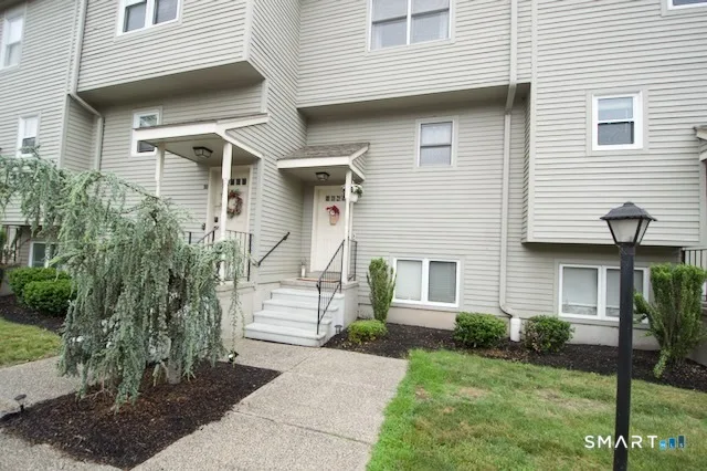 40 Cornerstone Court #31, Southington, CT