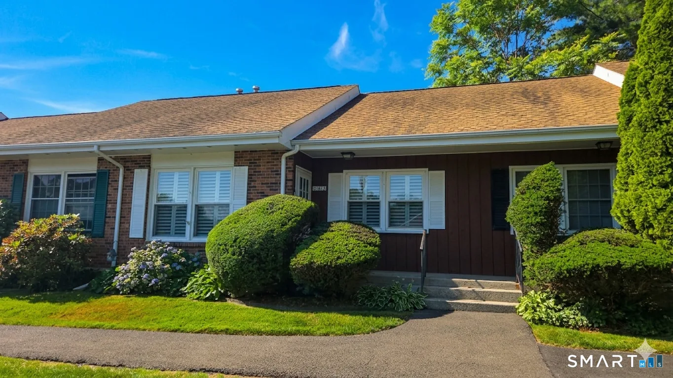 63 Jackson Drive #63, Milford, CT
