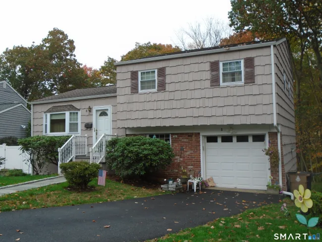 8 Stanwick Circle, Stamford, CT