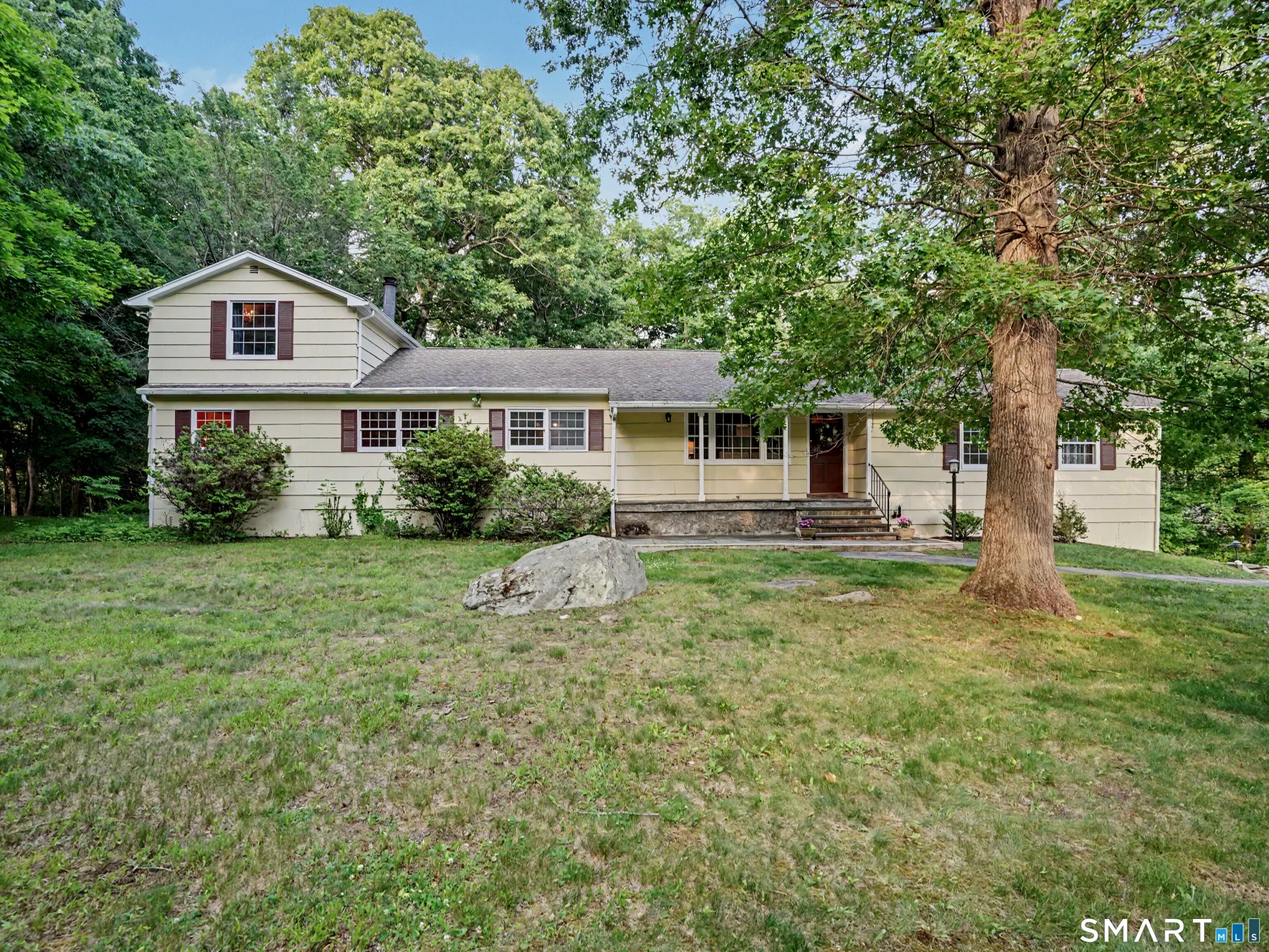 15 Flat Rock Drive, Ridgefield, CT