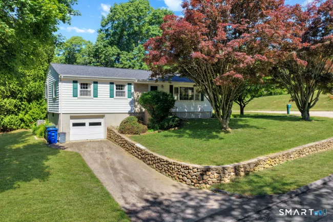 51 Lathrop Avenue