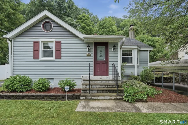 281 East Street, Wolcott, CT