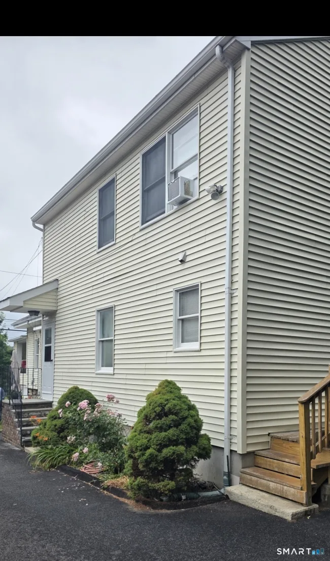 37 Waterbury Avenue