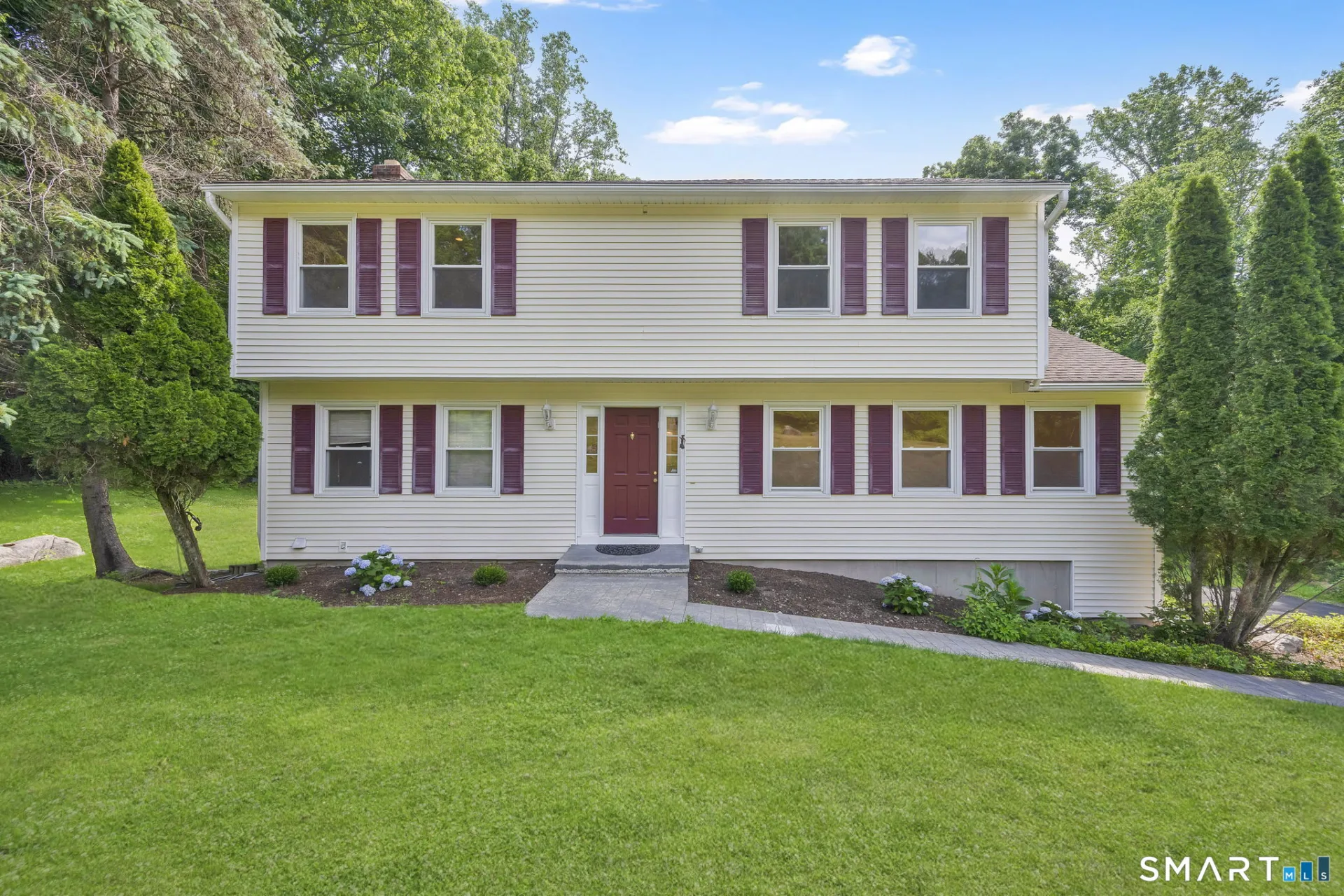21 Harmony Lane, Monroe, CT