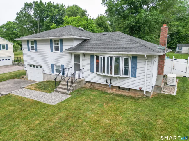 27 Old Colony Road