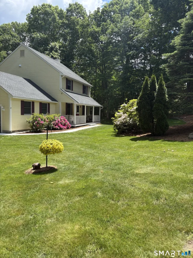 27 Hearthstone Drive