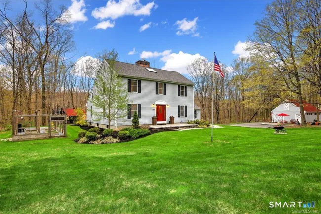 285 Wooding Hill Road