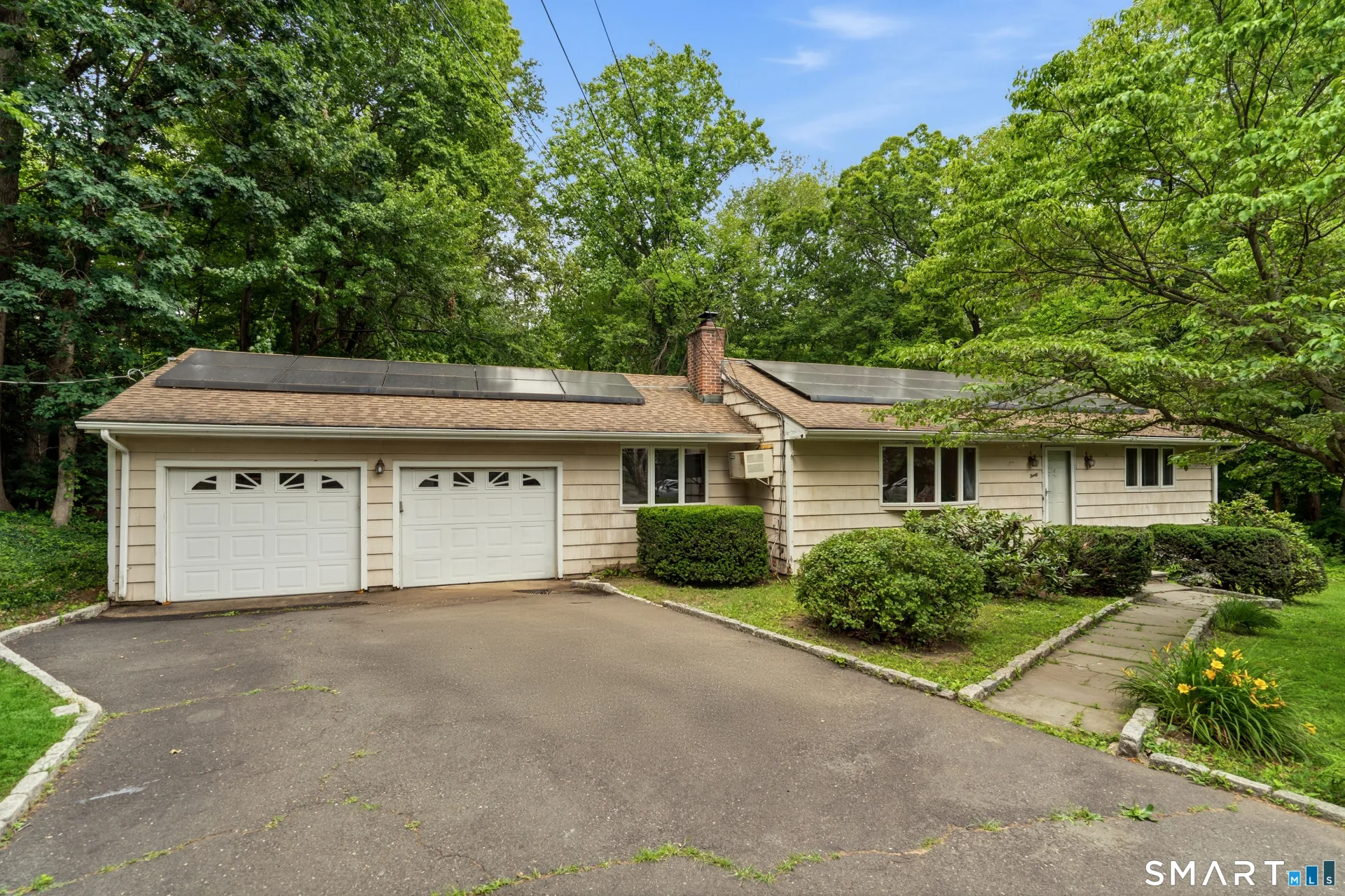 30 Creeping Hemlock Drive, Norwalk, CT