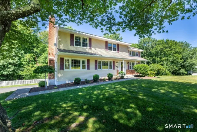 152 Holmes Road, Ridgefield, CT