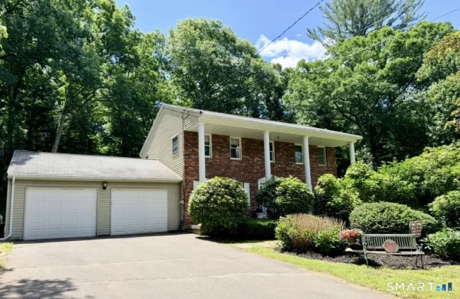 42 Center Road
