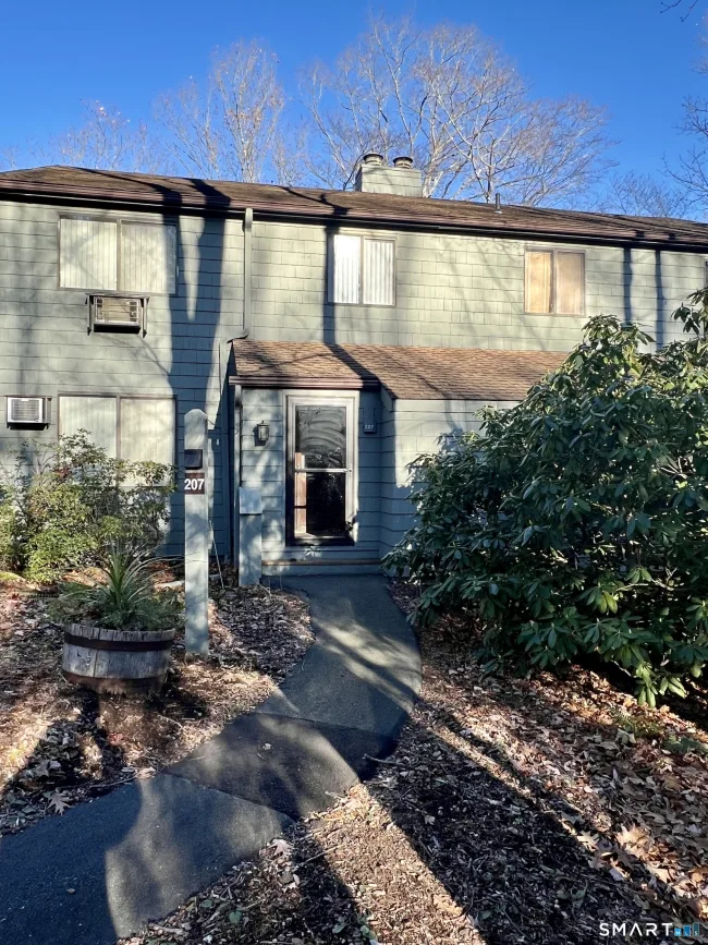 207 Ledge Drive