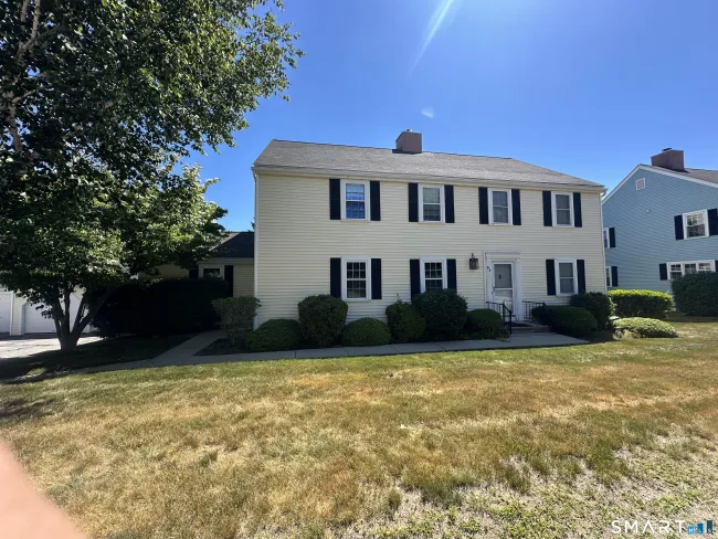 6 Heritage Square #B, Mansfield, CT