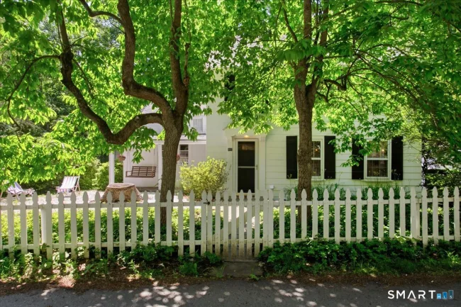 247 Chestnut Hill Road, Stamford, CT