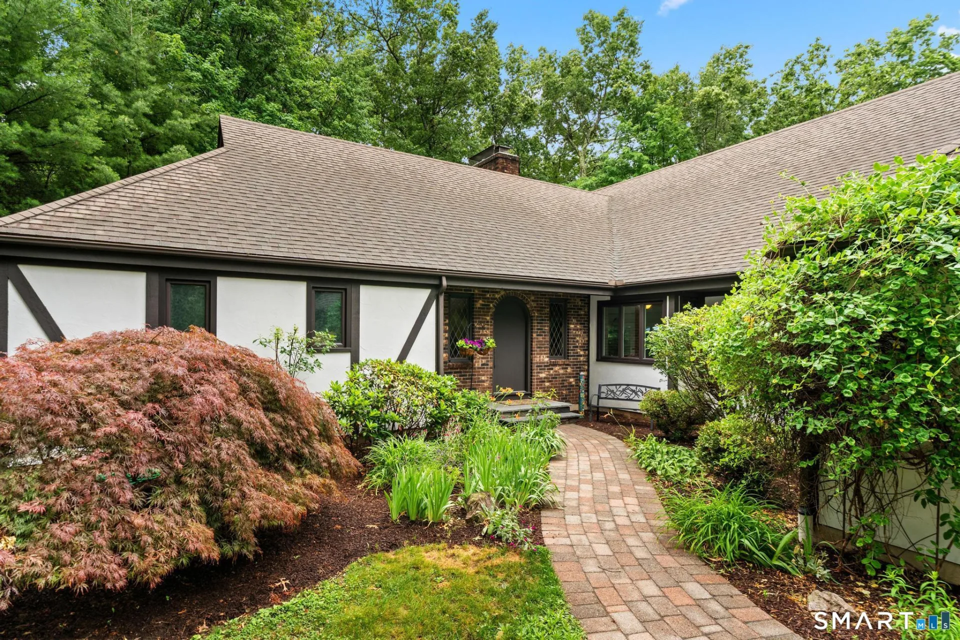 15 Camille Lane, Simsbury, CT