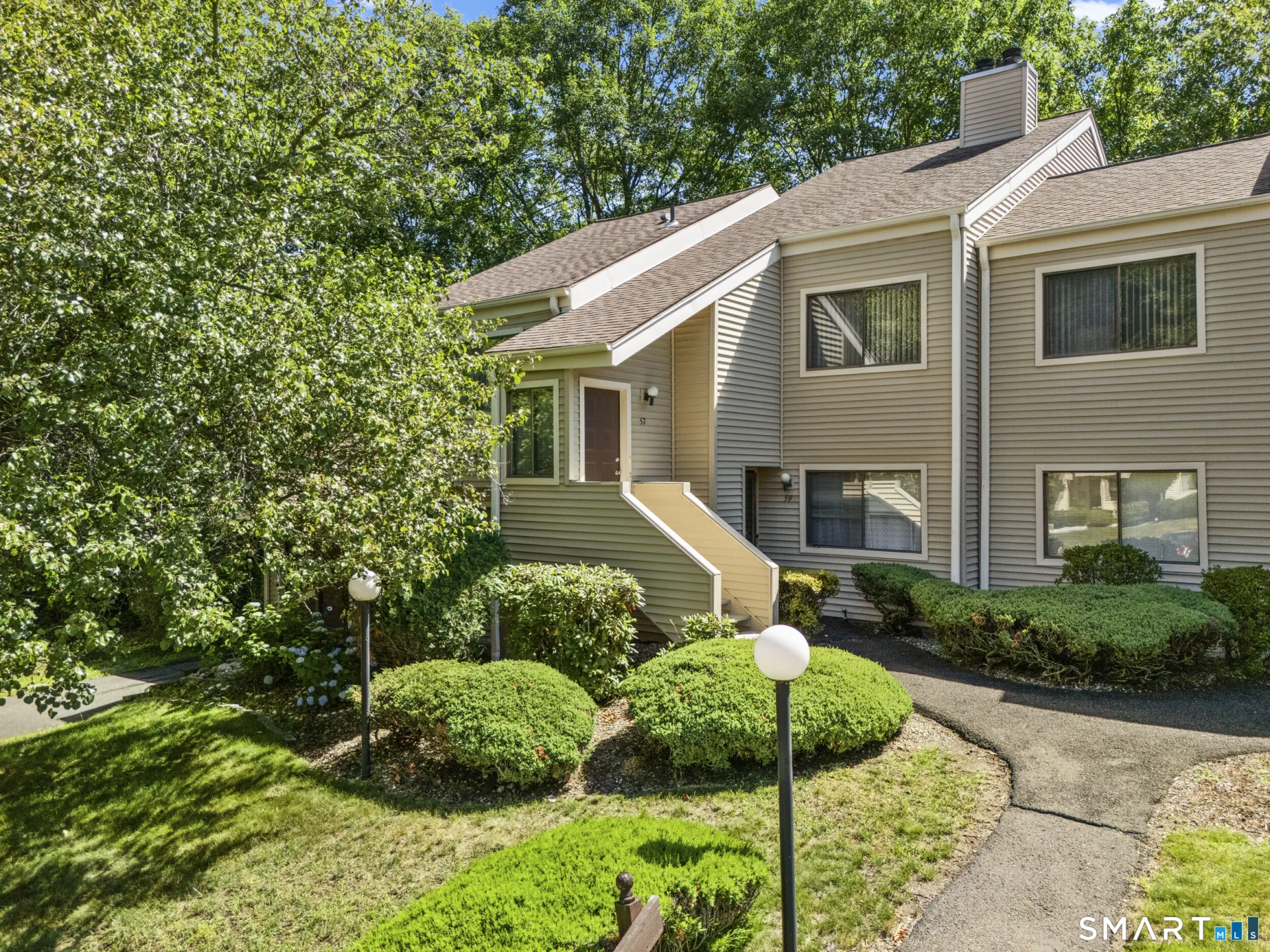 57 Natureview Trail, Bethel, CT