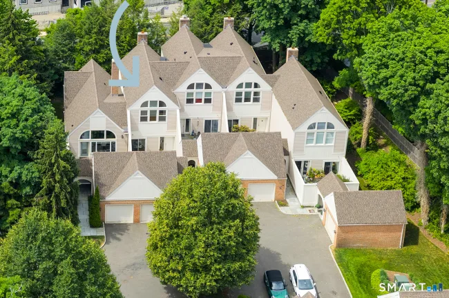 4 Sedgwick Village Lane #4, Darien, CT
