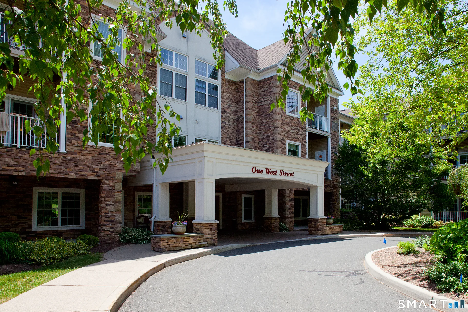1 West Street #310, Simsbury, CT
