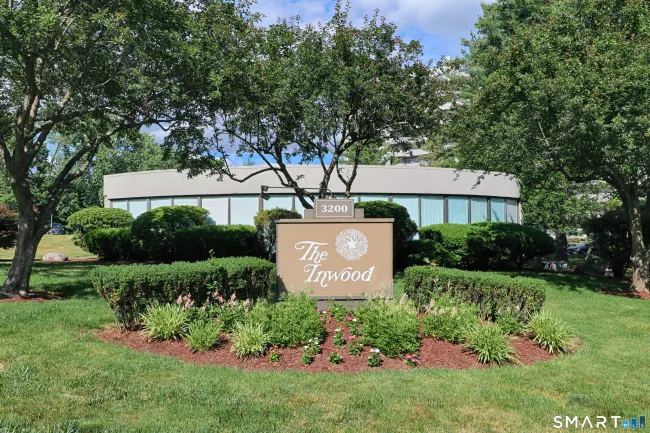 3200 Park Avenue #9D1