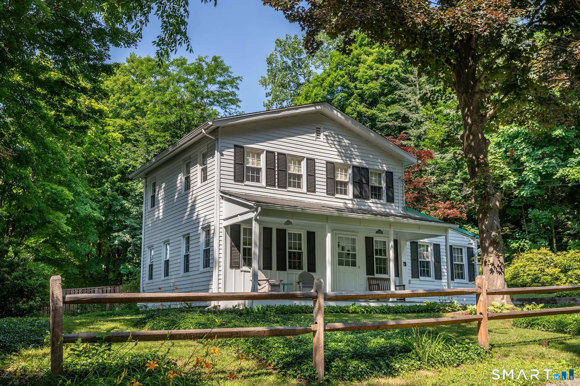 9 Spring Street, Woodbury, CT
