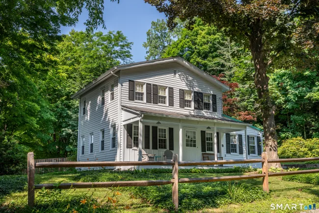 9 Spring Street, Woodbury, CT