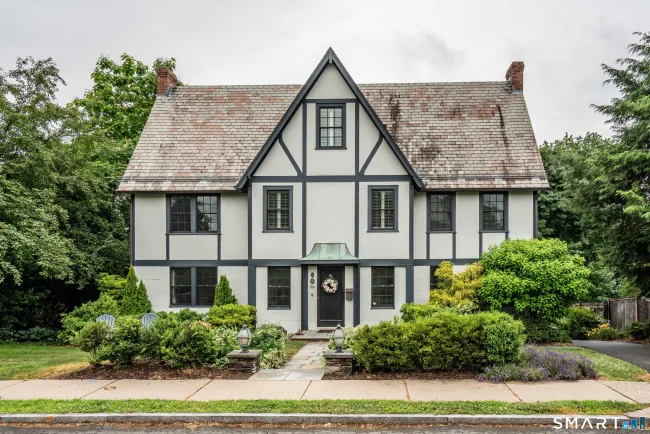 59 West Hill Drive, West Hartford, CT