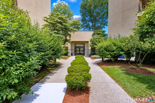 1204 Whitney Avenue #406
