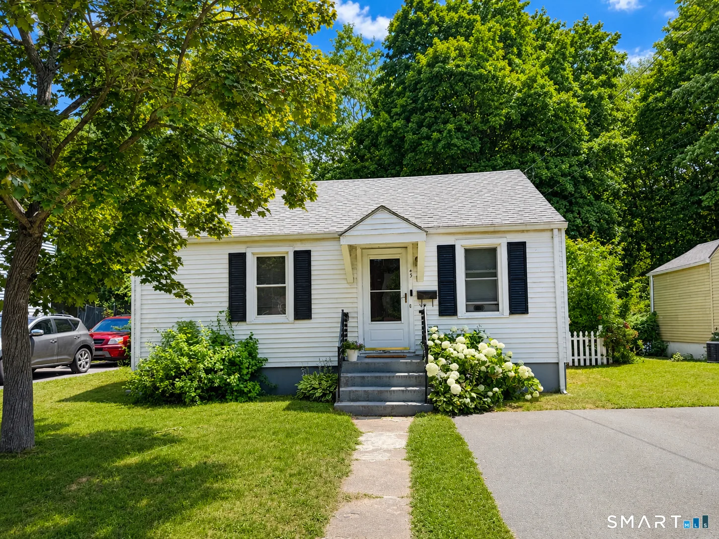 43 Essex Street, Manchester, CT