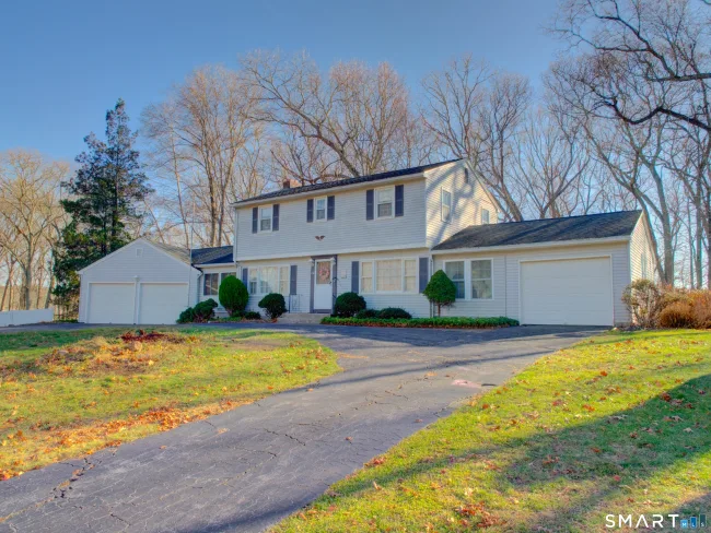 26 Pinecrest Road