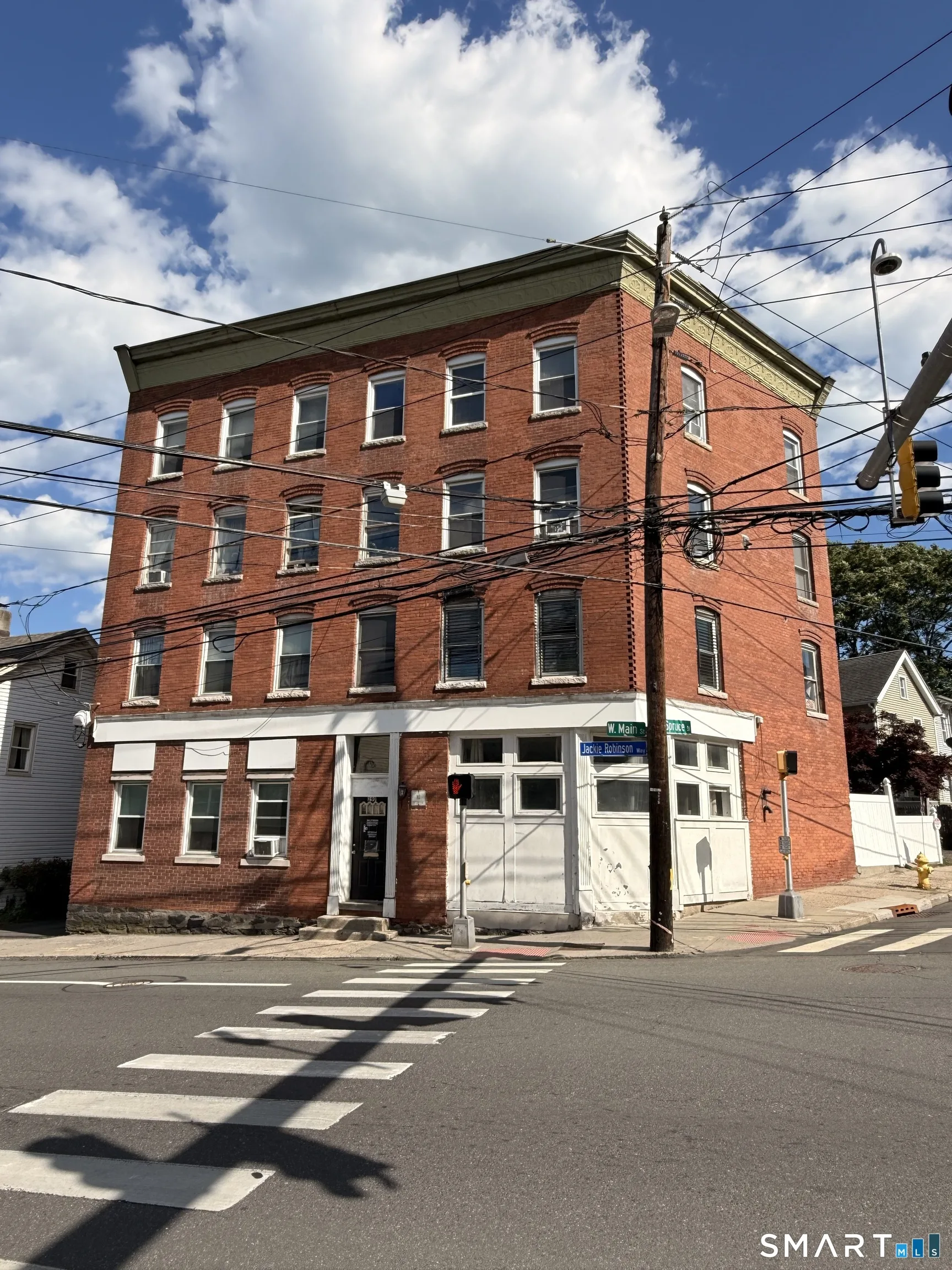 290 West Main Street #4, Stamford, CT