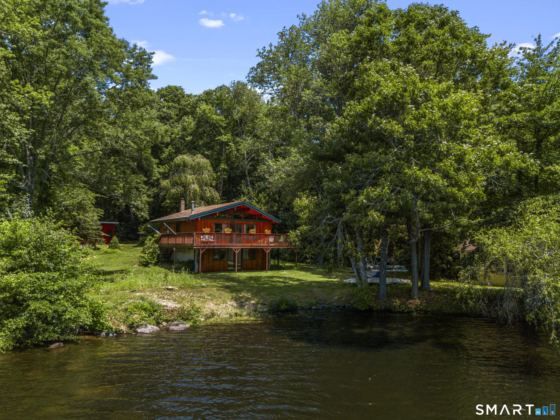 92 North Shore Road, Voluntown, CT