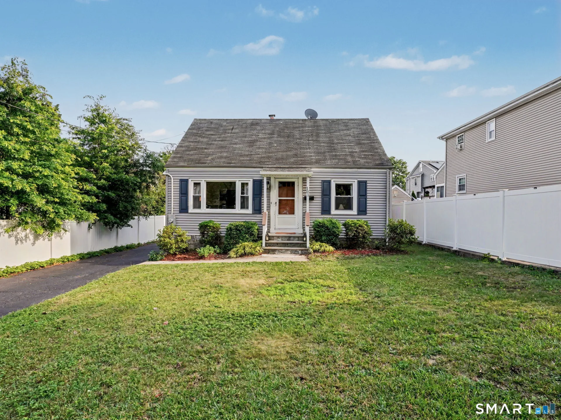 101 Soundview Avenue, Fairfield, CT