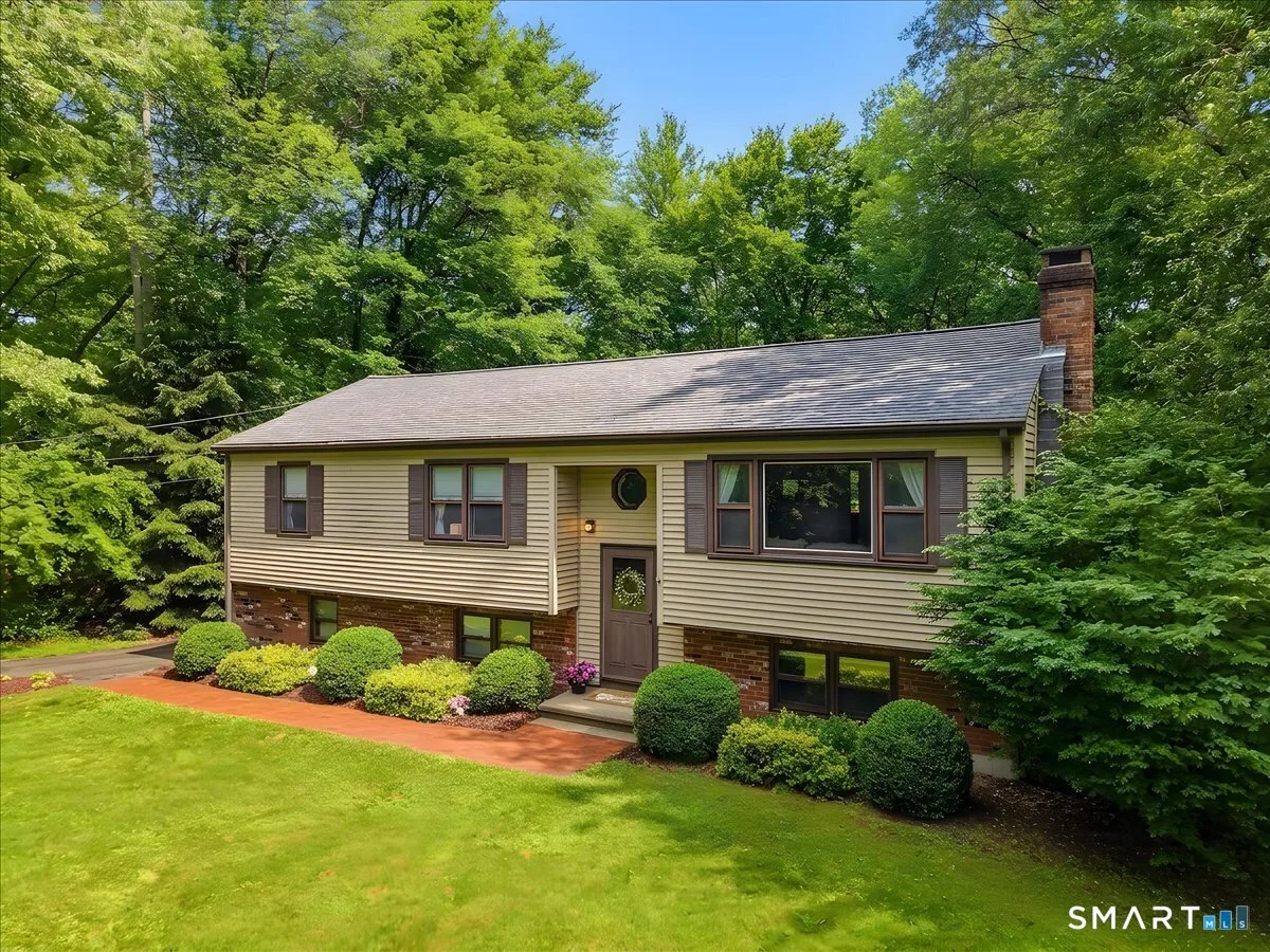 24 Dean Road, East Lyme, CT