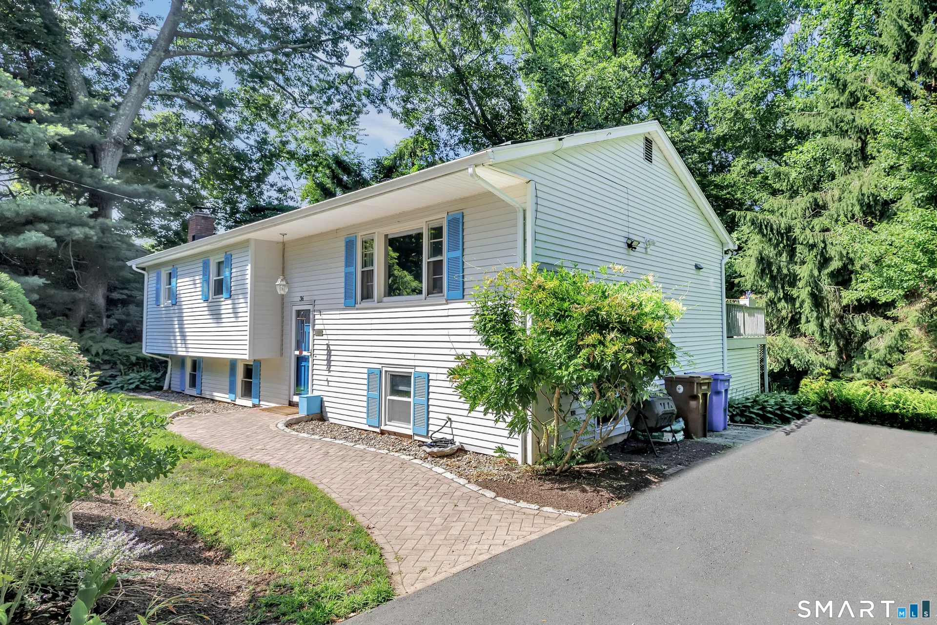 36 Manton Street, Shelton, CT