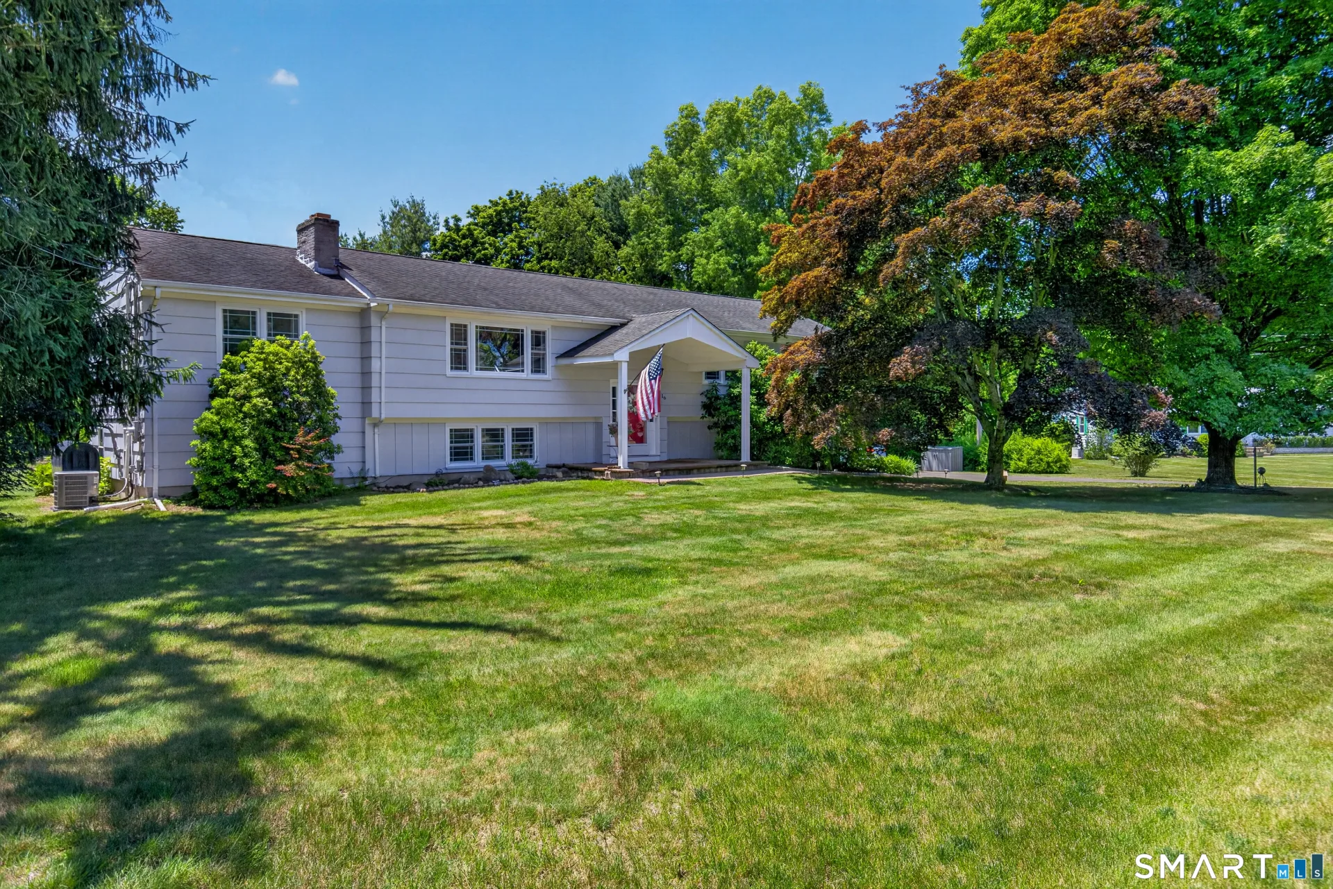 16 Williamsburg Drive, Orange, CT