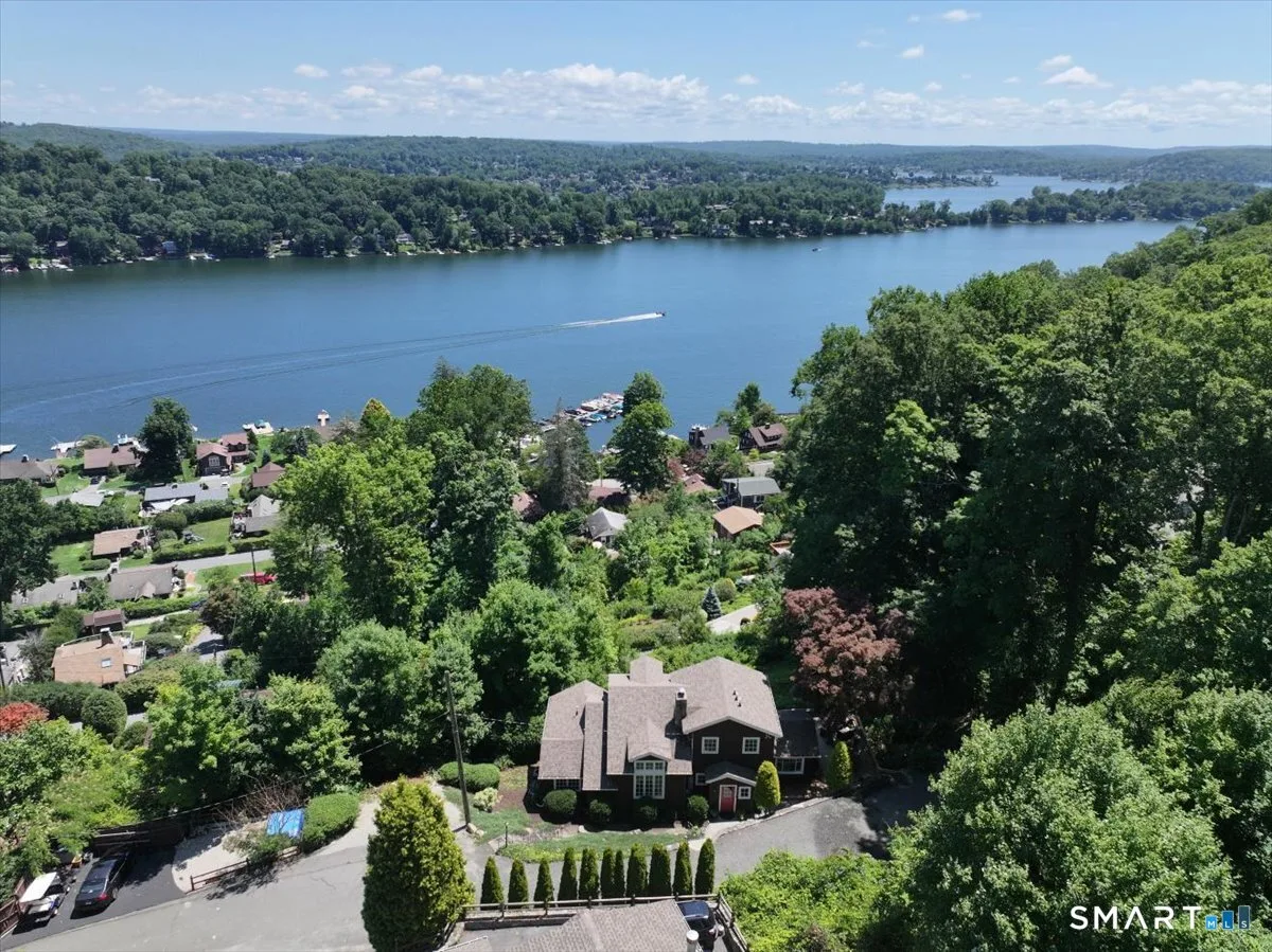17 Keplers Way, New Fairfield, CT
