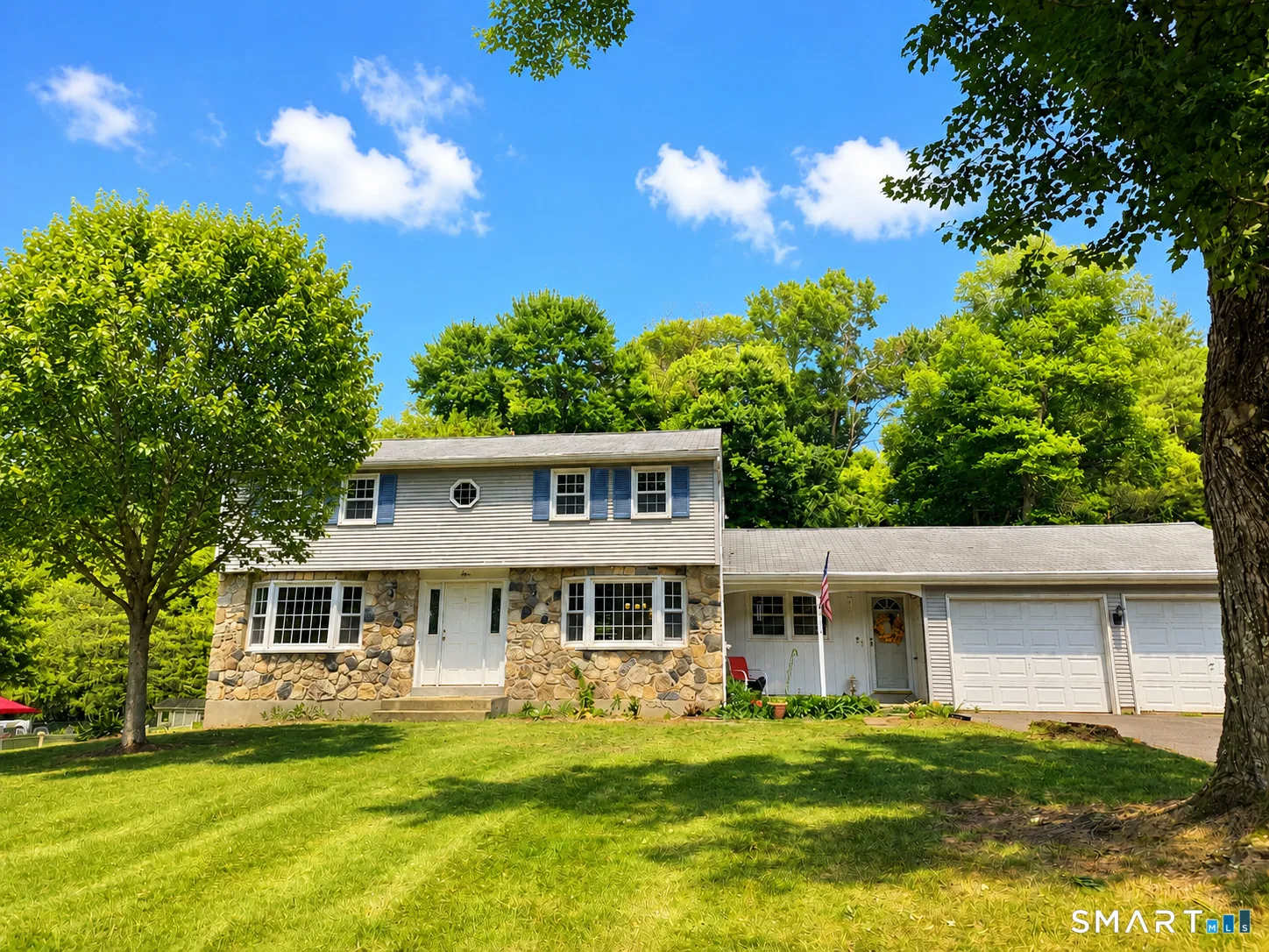 1 Deerfield Lane, Ellington, CT