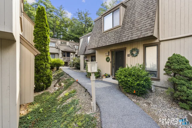 14 Great Meadow Lane #14, Farmington, CT