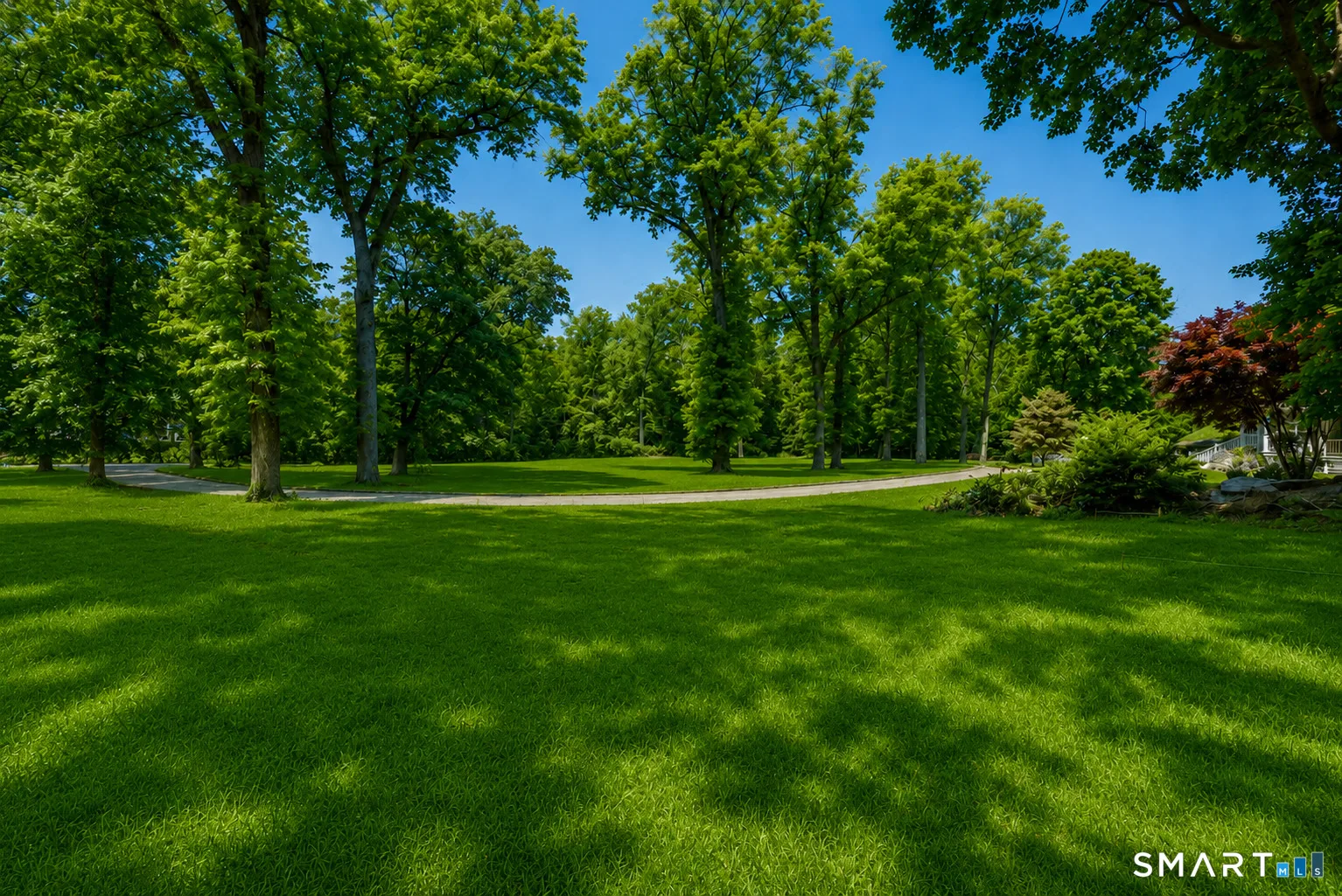 39 Brookridge Drive, Greenwich, CT
