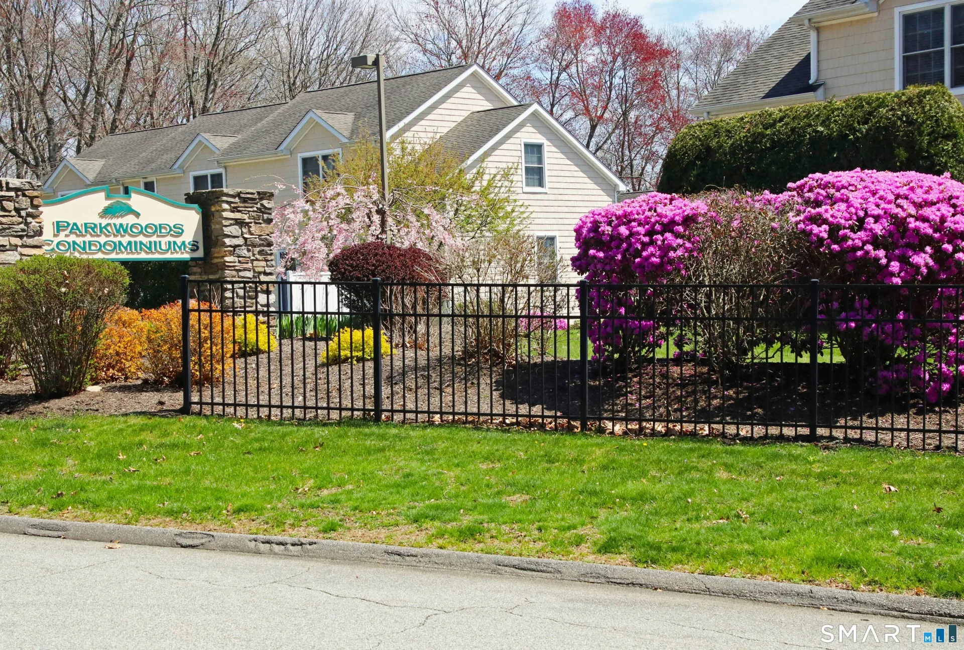 4 Parkwoods Drive #4, Norwich, CT