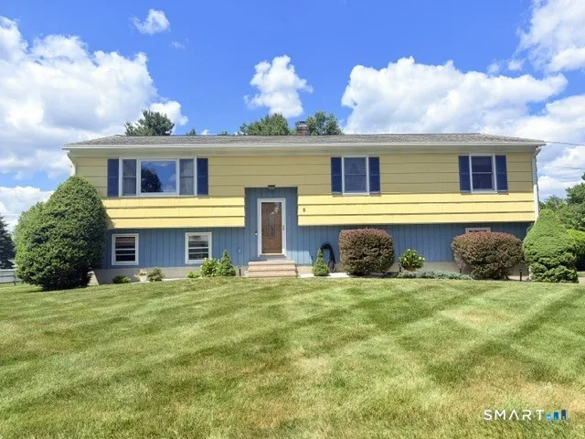 2 Ellen Drive