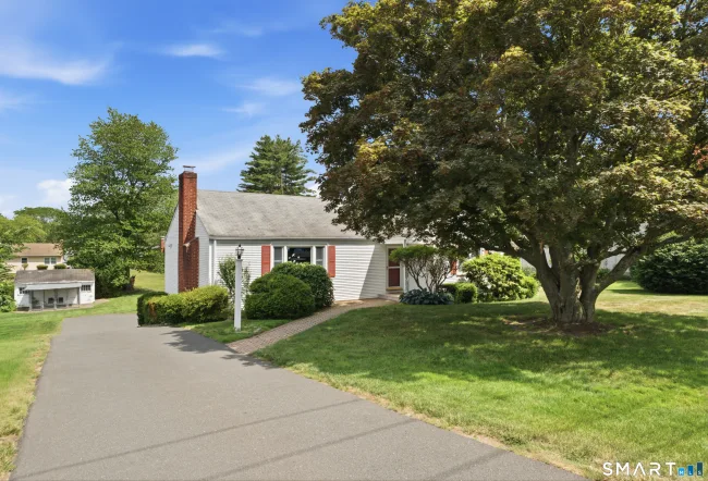 90 Woodland Avenue