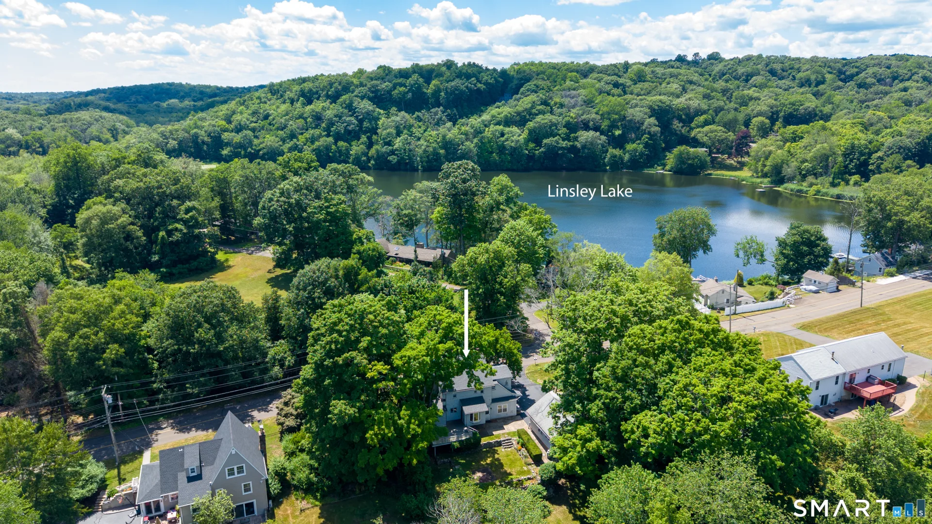 208 Twin Lakes Road, North Branford, CT