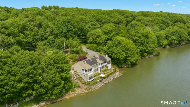500 River Road, Stratford, CT
