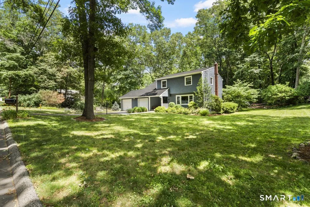 4 Stonehedge Road, Norwalk, CT