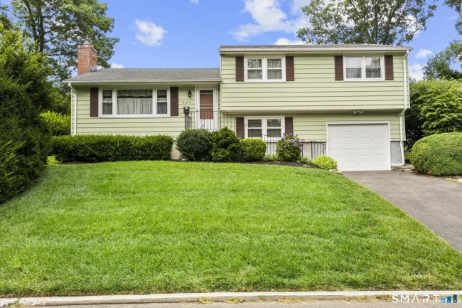 380 Overland Drive